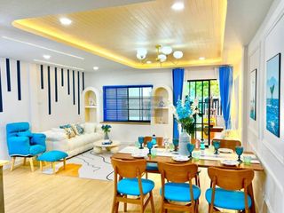 Casa adosada en venta de 3 habitaciones en Khlong Sam Wa, Bangkok