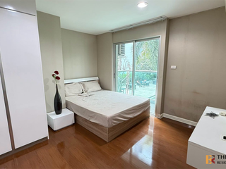 For sale 5 bedrooms condo in Huai Khwang, Bangkok
