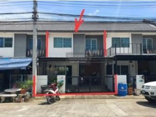 Casa adosada en venta de 3 habitaciones en Mueang Pathum Thani, Pathum Thani