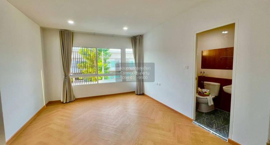 For sale 3 bedrooms townhouse in Bang Bo, Samut Prakan