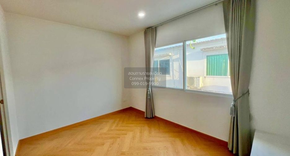 For sale 3 bedrooms townhouse in Bang Bo, Samut Prakan
