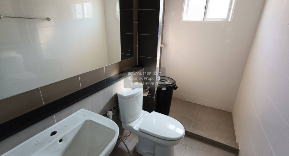 Casa en venta de 3 habitaciones en Bang Sao Thong, Samut Prakan