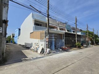 Casa adosada en venta de 2 habitaciones en Nong Khaem, Bangkok