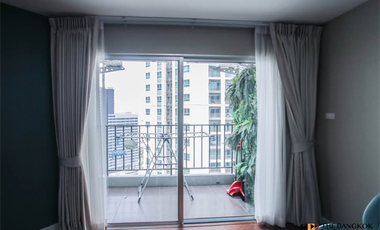 Wohnung zur Miete mit 3 Zimmer in Huai Khwang, Bangkok