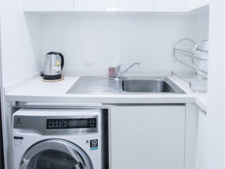 For rent 3 bedrooms condo in Huai Khwang, Bangkok