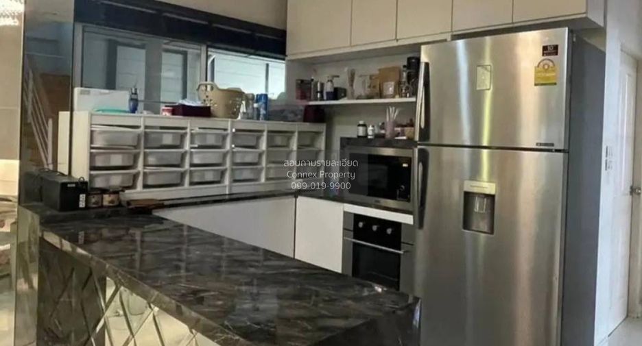 For sale 3 bedrooms house in Mueang Nonthaburi, Nonthaburi