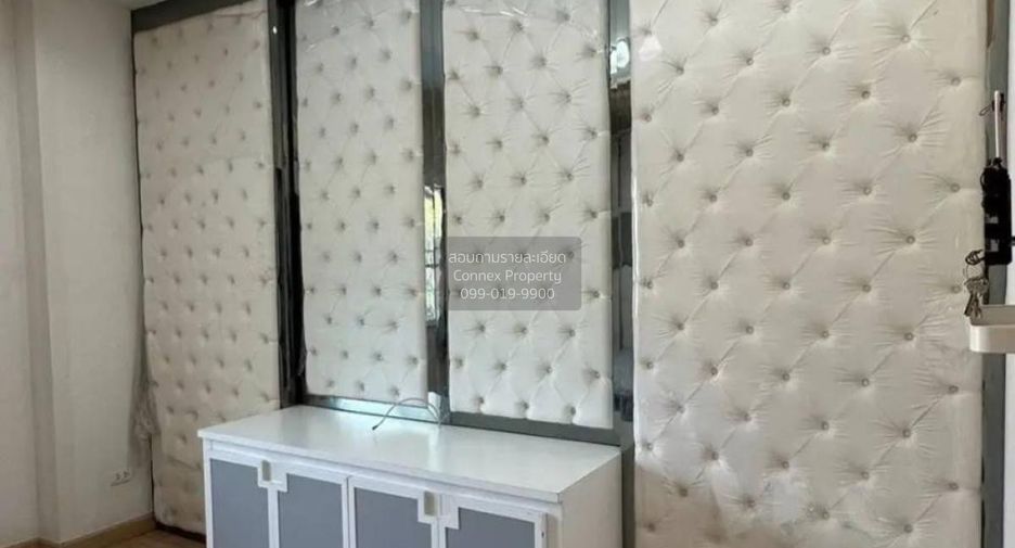 For sale 3 bedrooms house in Mueang Nonthaburi, Nonthaburi