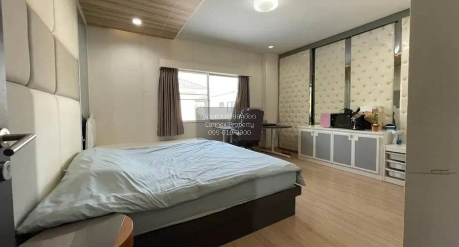 For sale 3 bedrooms house in Mueang Nonthaburi, Nonthaburi