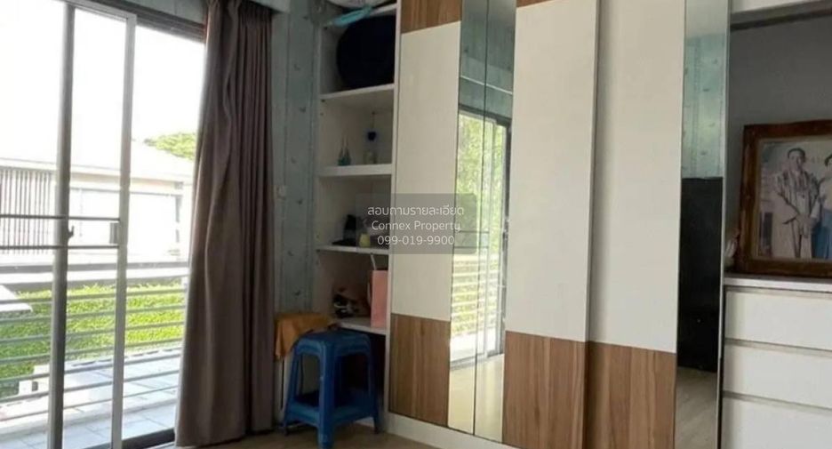 For sale 3 bedrooms house in Mueang Nonthaburi, Nonthaburi