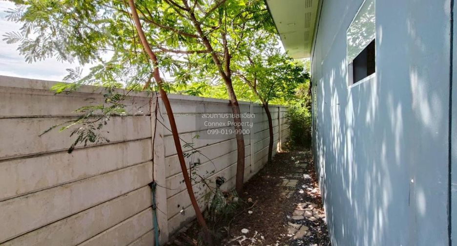 For sale 4 bedrooms townhouse in Bang Phli, Samut Prakan