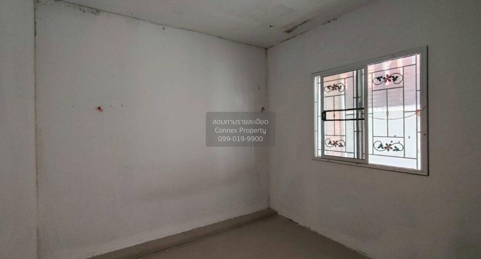 For sale 4 bedrooms townhouse in Bang Phli, Samut Prakan