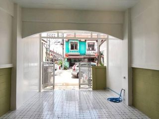 出售 1 卧室 联排别墅 在 Sai Noi, Nonthaburi