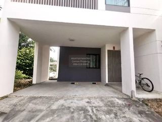 Haus zum Kauf mit 4 Zimmer in Bang Khun Thian, Bangkok