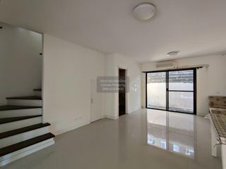 For sale 3 bedrooms townhouse in Mueang Samut Prakan, Samut Prakan