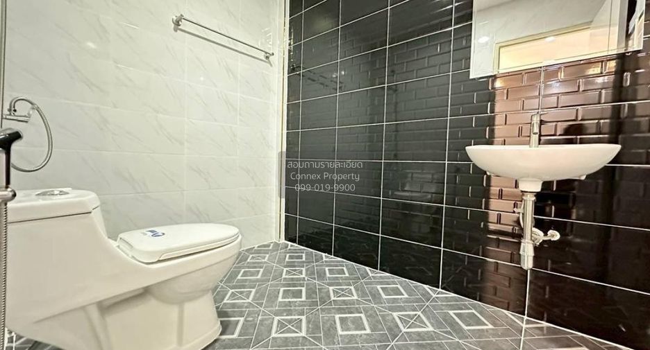 For sale 3 bedrooms townhouse in Bang Bua Thong, Nonthaburi
