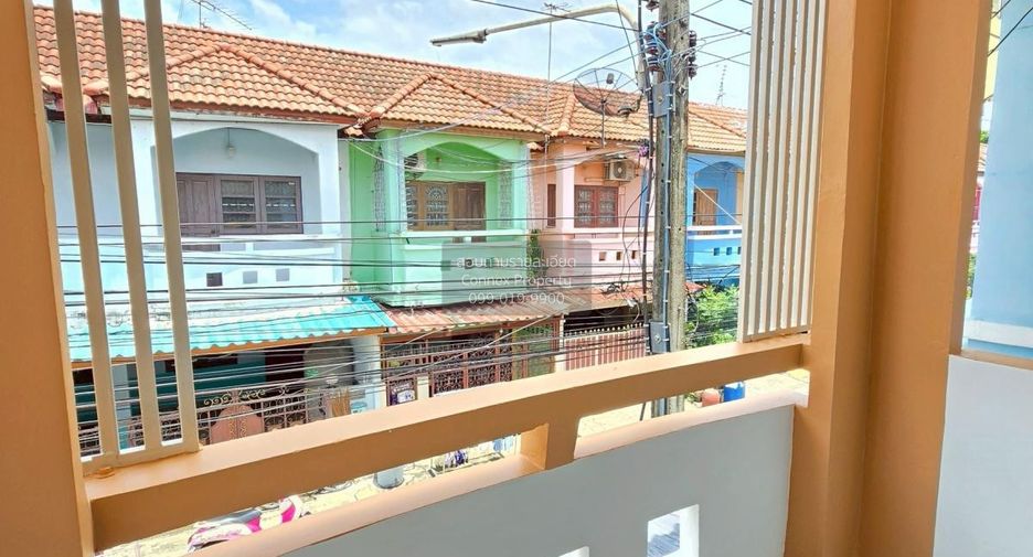 Reihenhaus zum Kauf mit 3 Zimmer in Lam Luk Ka, Pathum Thani