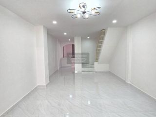 Reihenhaus zum Kauf mit 3 Zimmer in Lam Luk Ka, Pathum Thani