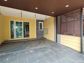 Reihenhaus zum Kauf mit 3 Zimmer in Mueang Samut Prakan, Samut Prakan
