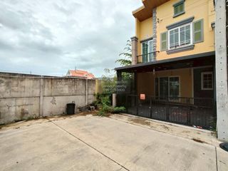 Reihenhaus zum Kauf mit 3 Zimmer in Mueang Samut Prakan, Samut Prakan