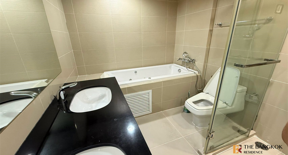 Wohnung zur Miete mit 5 Zimmer in Huai Khwang, Bangkok