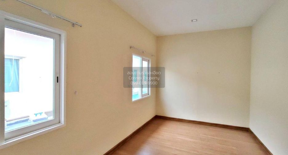 Reihenhaus zum Kauf mit 3 Zimmer in Mueang Samut Prakan, Samut Prakan