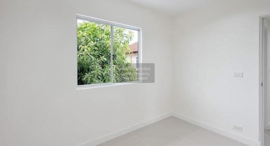 Casa adosada en venta de 3 habitaciones en Mueang Nonthaburi, Nonthaburi