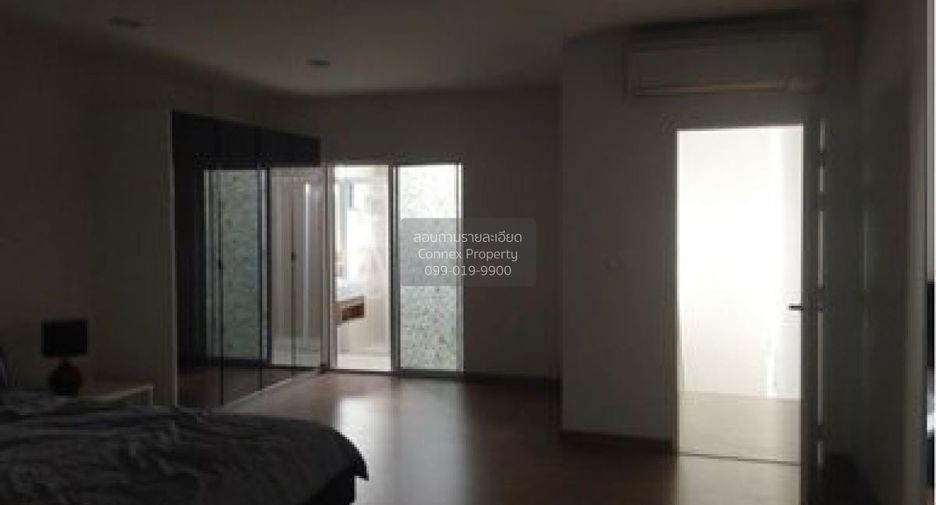 For sale 3 bedrooms townhouse in Chom Thong, Bangkok