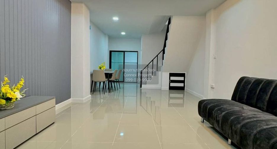 For sale 2 ベッドルーム townhouse in Mueang Nonthaburi, Nonthaburi