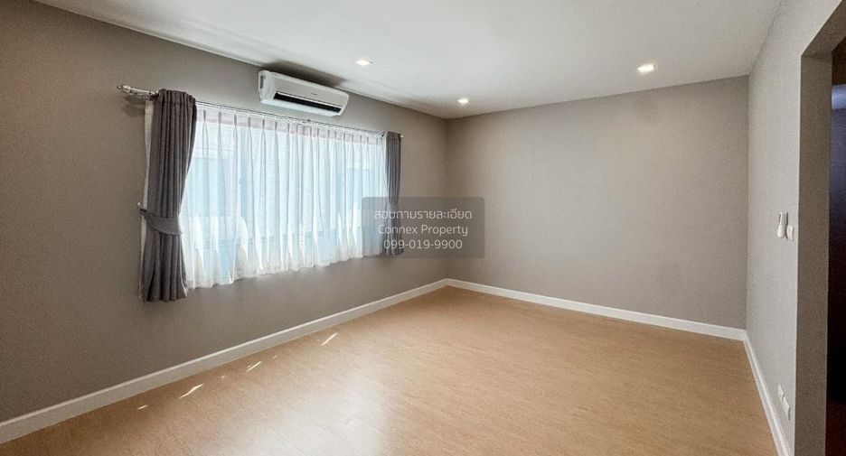 Casa adosada en venta de 4 habitaciones en Bang Khen, Bangkok