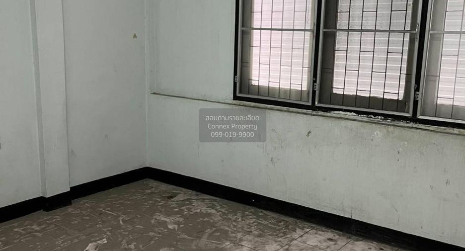 À vendre 2 chambres local commercial à Mueang Samut Prakan, Samut Prakan