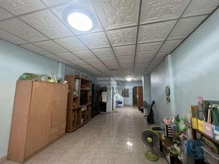 Casa adosada en venta de 2 habitaciones en Thung Khru, Bangkok