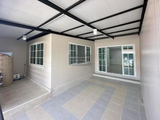出售 2 卧室 联排别墅 在 Thanyaburi, Pathum Thani