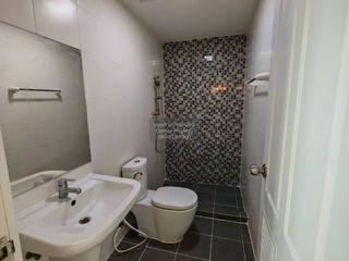 For sale 4 bedrooms townhouse in Mueang Samut Prakan, Samut Prakan