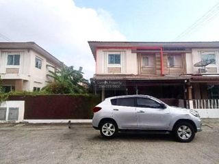 À vendre 4 chambres maison de ville à Mueang Samut Sakhon, Samut Sakhon