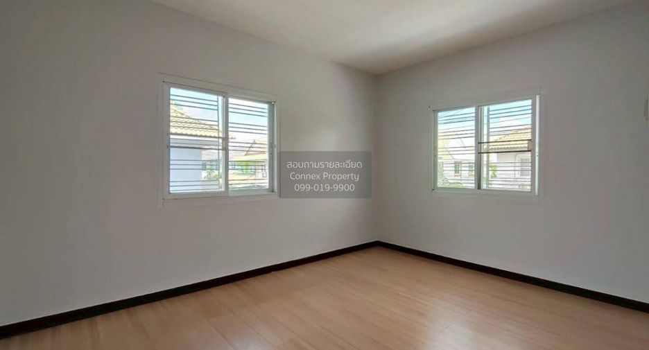 Casa adosada en venta de 3 habitaciones en Bang Yai, Nonthaburi