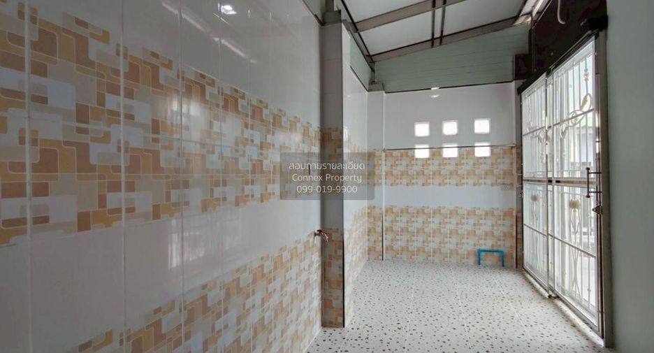 Casa adosada en venta de 3 habitaciones en Bang Yai, Nonthaburi