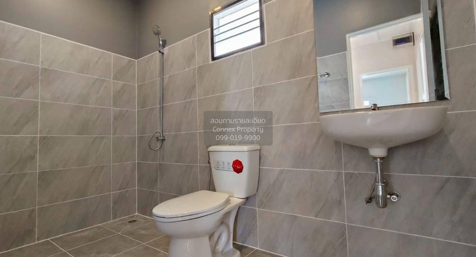 Casa adosada en venta de 3 habitaciones en Bang Yai, Nonthaburi