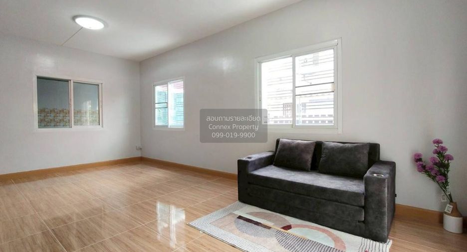 Casa adosada en venta de 3 habitaciones en Bang Yai, Nonthaburi