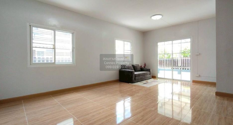 Casa adosada en venta de 3 habitaciones en Bang Yai, Nonthaburi