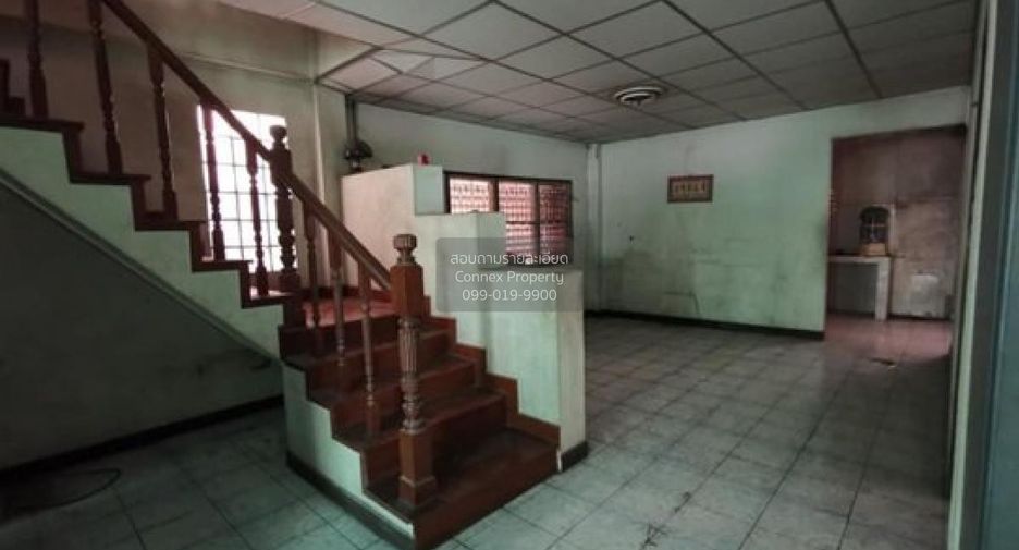 Casa adosada en venta de 8 habitaciones en Bang Khun Thian, Bangkok