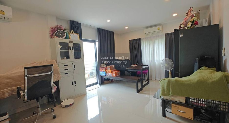 À vendre 3 chambres maison à Khlong Sam Wa, Bangkok