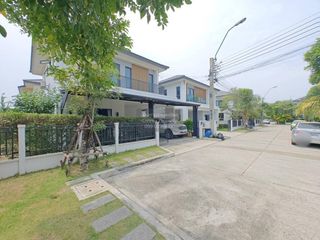 À vendre 3 chambres maison à Khlong Sam Wa, Bangkok