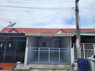 出售 2 卧室 联排别墅 在 Bang Sao Thong, Samut Prakan