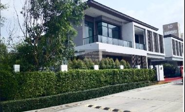 For sale 5 bedrooms house in Khlong Sam Wa, Bangkok
