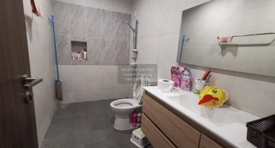 Casa adosada en venta de 3 habitaciones en Bang Khun Thian, Bangkok