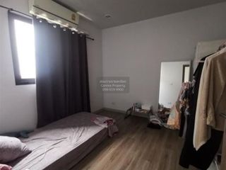 Casa adosada en venta de 3 habitaciones en Bang Khun Thian, Bangkok