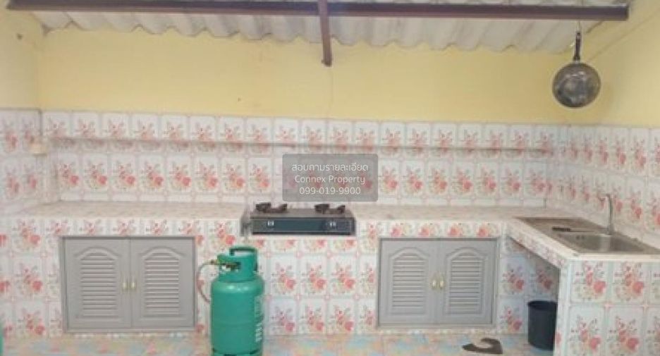 Casa adosada en venta de 2 habitaciones en Phan Thong, Chonburi
