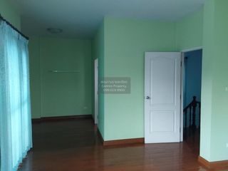 À vendre 3 chambres maison à Si Racha, Chonburi