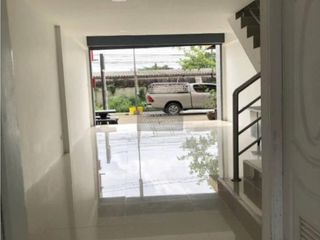 出售 4 卧室 联排别墅 在 Sam Phran, Nakhon Pathom