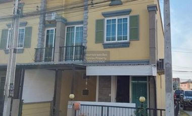 For sale 3 bedrooms townhouse in Si Racha, Chonburi